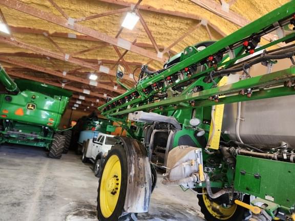 Image of John Deere R4038 equipment image 3
