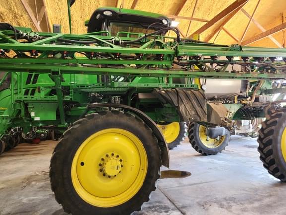 Image of John Deere R4038 equipment image 1