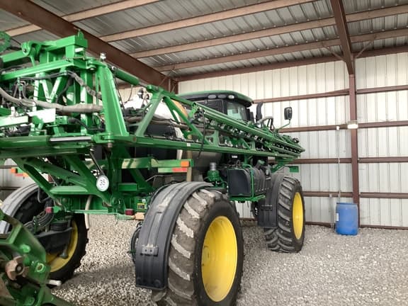 Image of John Deere R4038 equipment image 1