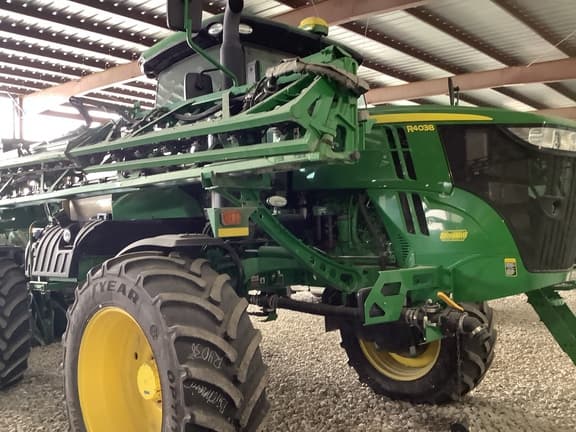 Image of John Deere R4038 equipment image 4