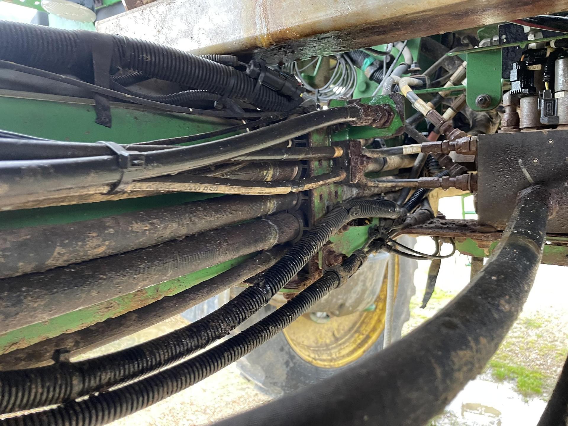 Main image John Deere R4038 11