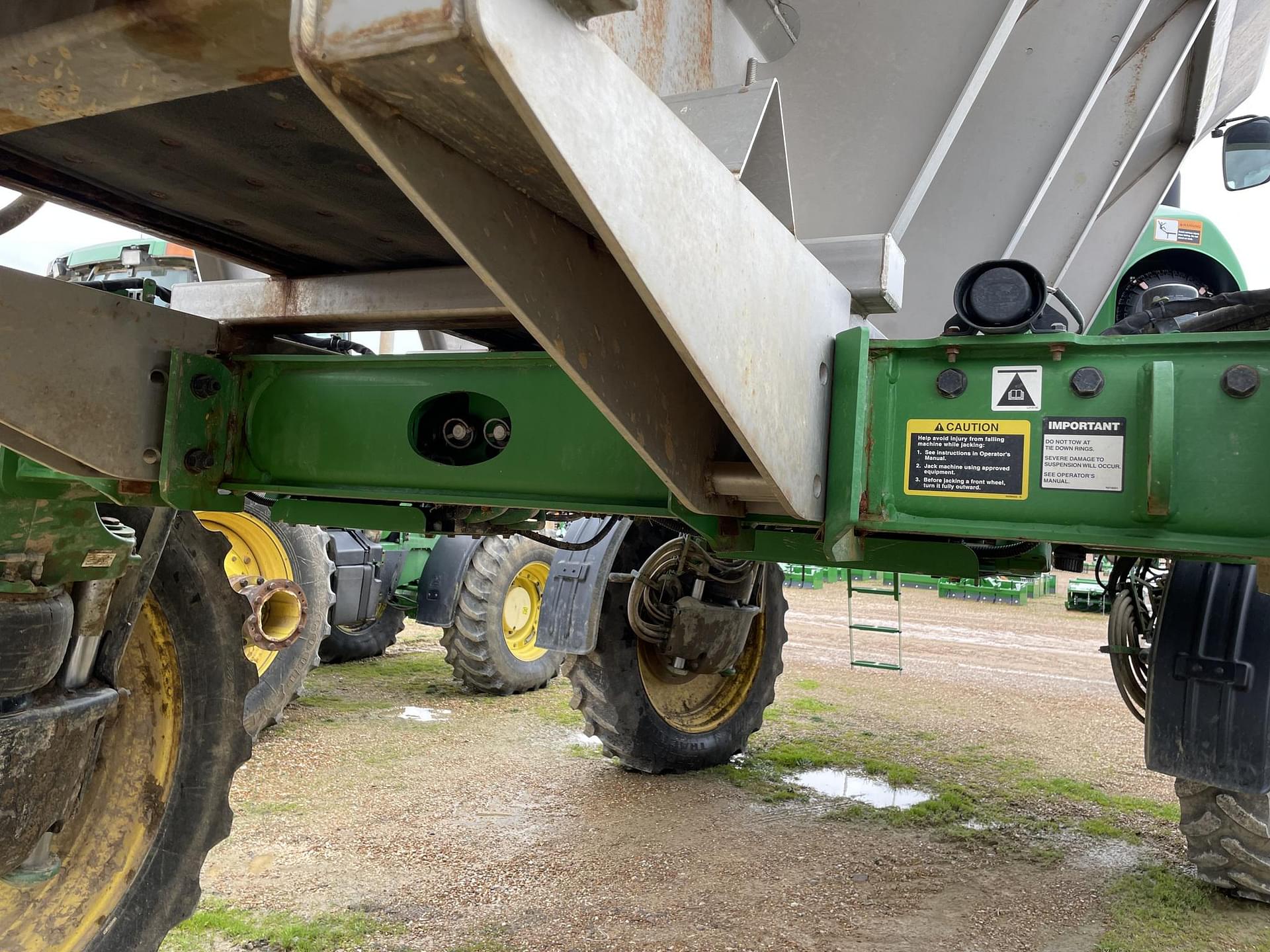 Main image John Deere R4038 4