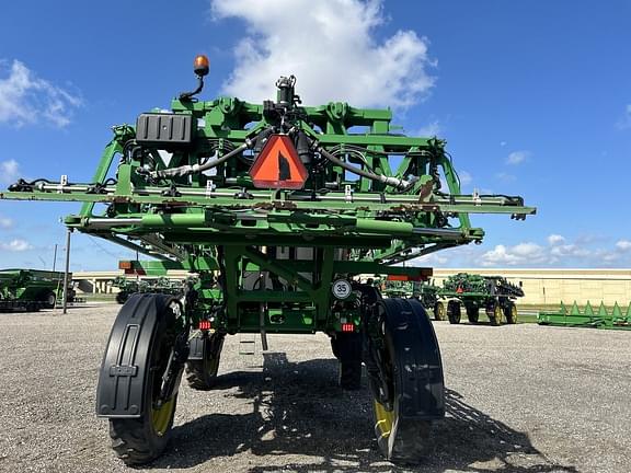 Image of John Deere R4038 equipment image 4