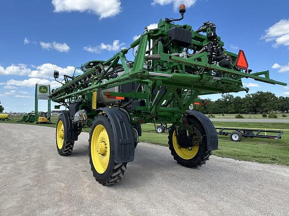 Image of John Deere R4038 equipment image 1