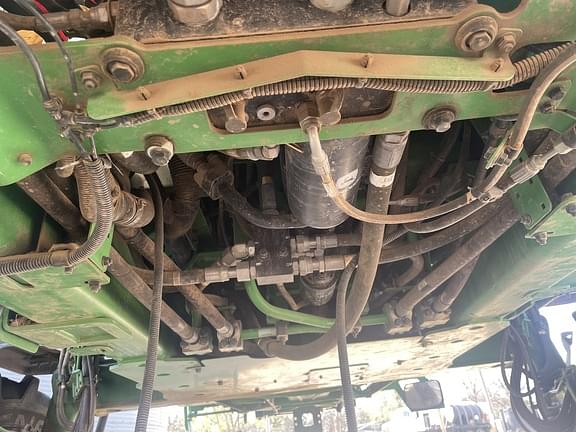 Image of John Deere R4038 equipment image 4