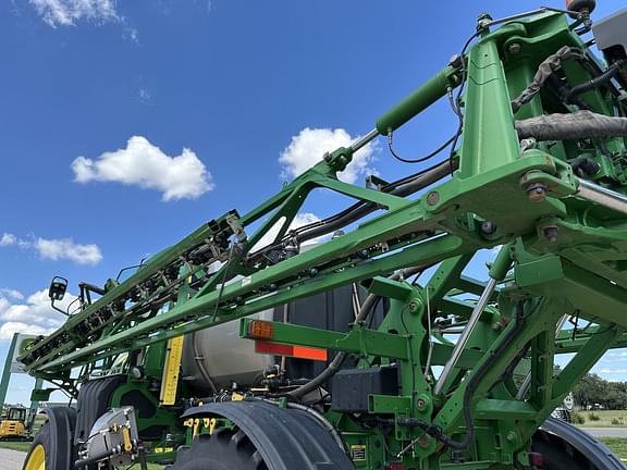 Image of John Deere R4038 equipment image 4