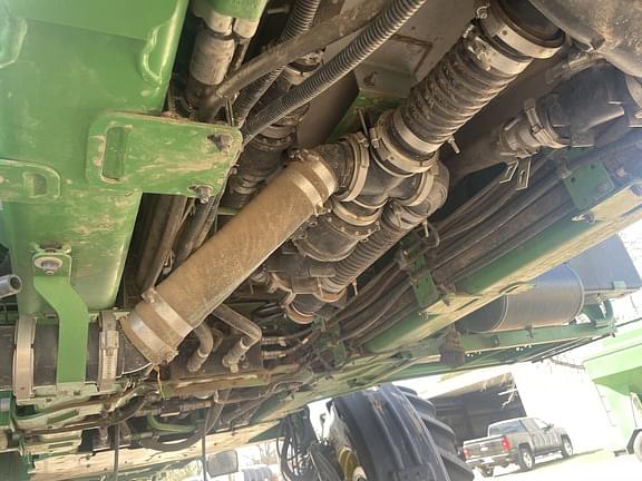 Image of John Deere R4038 equipment image 3