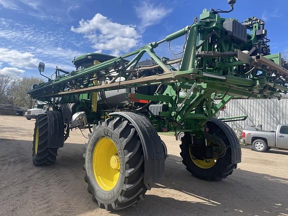 Image of John Deere R4038 equipment image 3