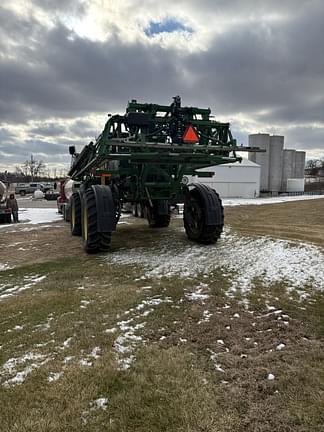 Image of John Deere R4038 equipment image 4