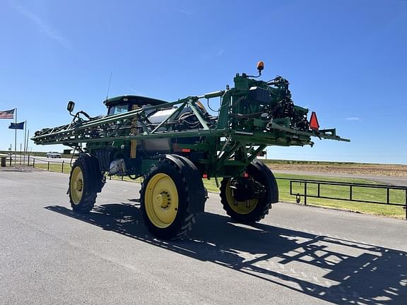 Image of John Deere R4038 equipment image 2