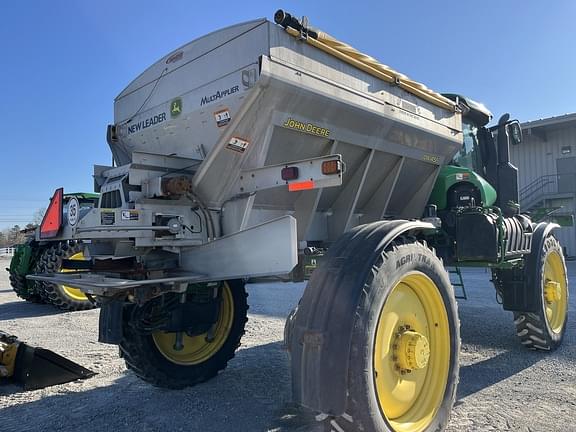 Image of John Deere R4038 equipment image 4