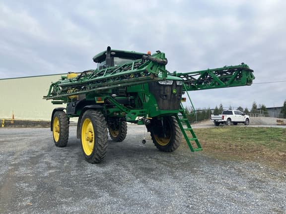 Image of John Deere R4038 equipment image 3