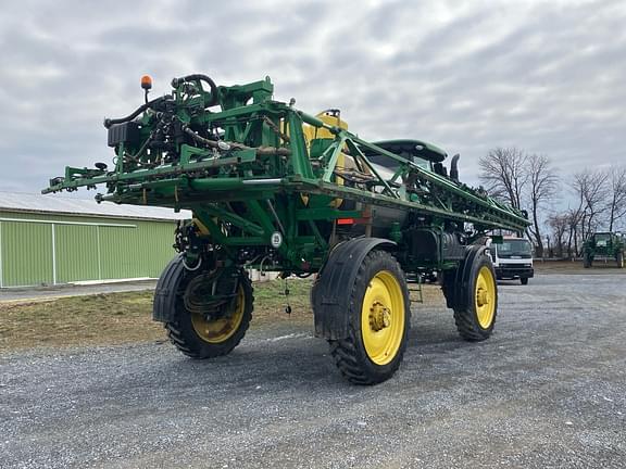 Image of John Deere R4038 equipment image 3