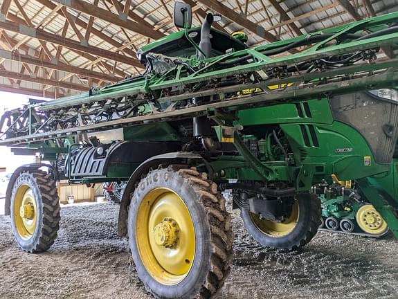 Image of John Deere R4038 equipment image 1