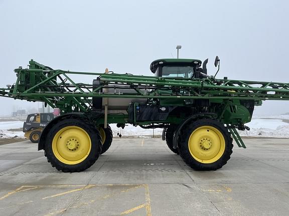 Image of John Deere R4038 equipment image 4