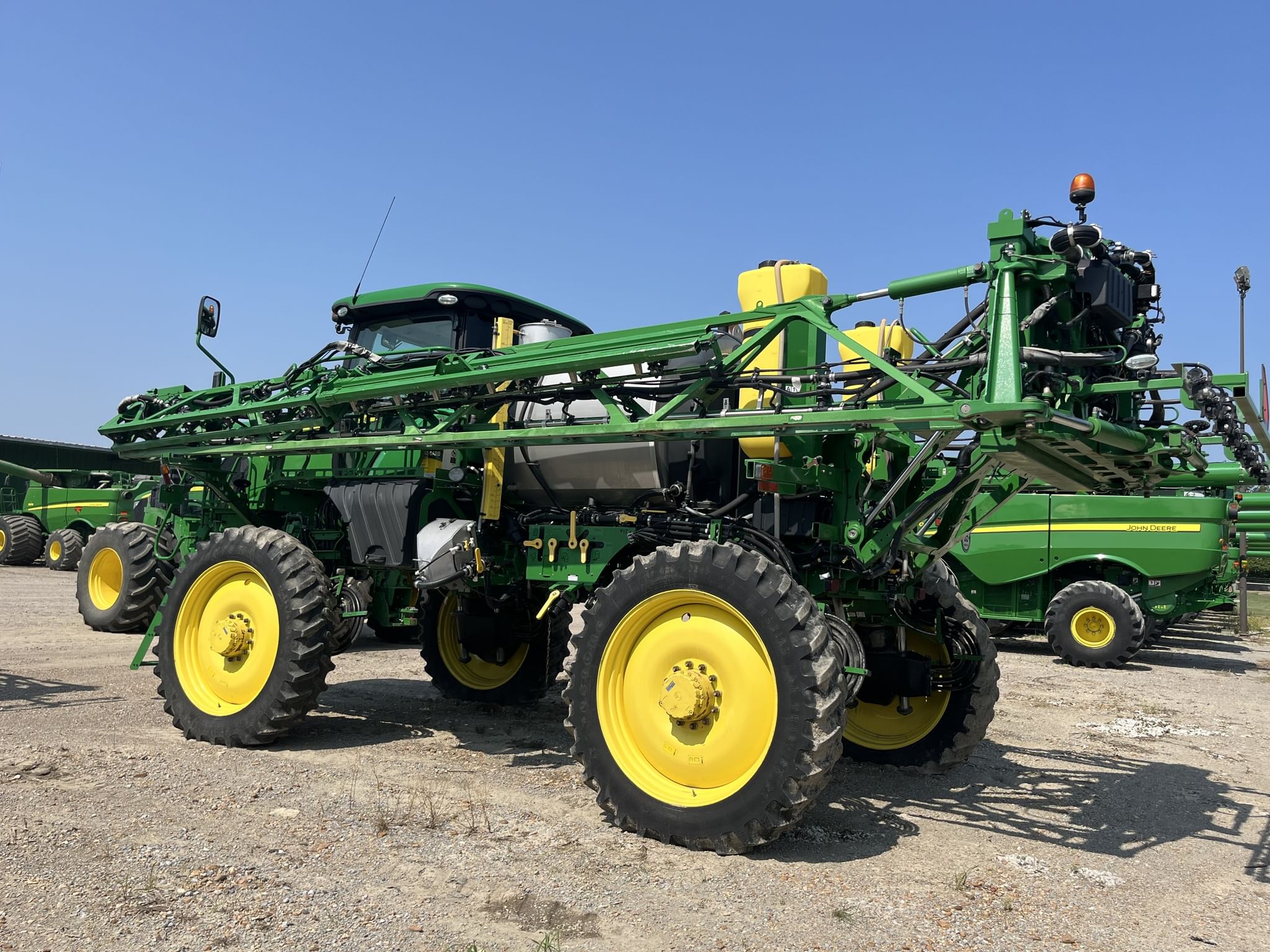 Main image John Deere R4038