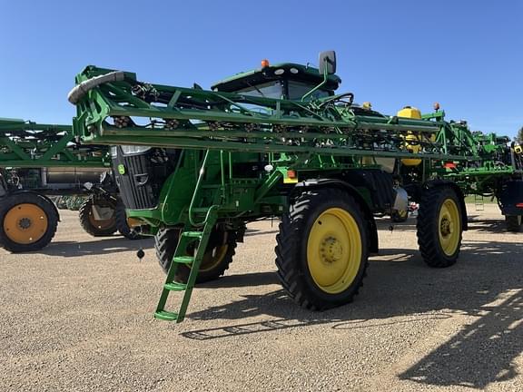 Image of John Deere R4038 equipment image 1