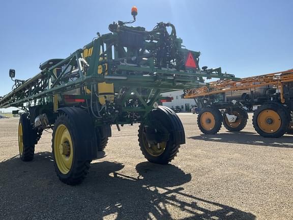 Image of John Deere R4038 equipment image 4