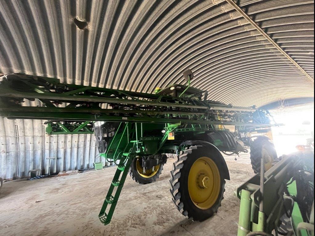 2020 John Deere R4038 Equipment Image0