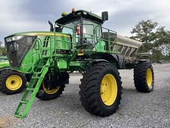 Image of John Deere R4038 equipment image 3