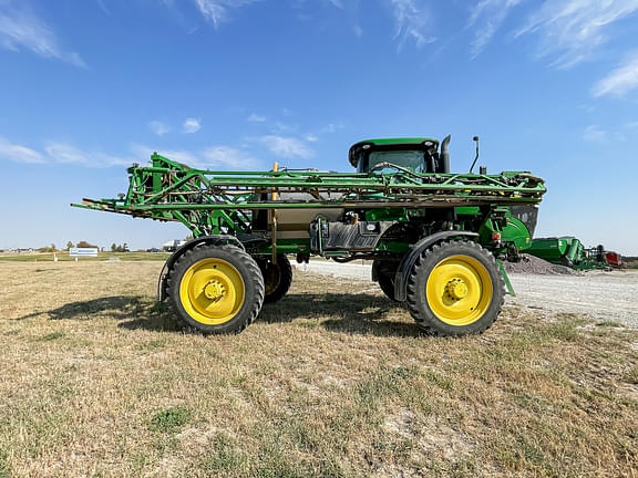 Image of John Deere R4038 equipment image 3