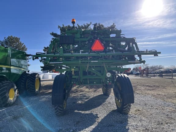 Image of John Deere R4038 equipment image 4