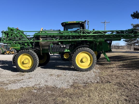 Image of John Deere R4038 equipment image 1