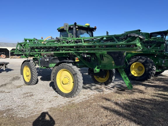 2020 John Deere R4038 Equipment Image0