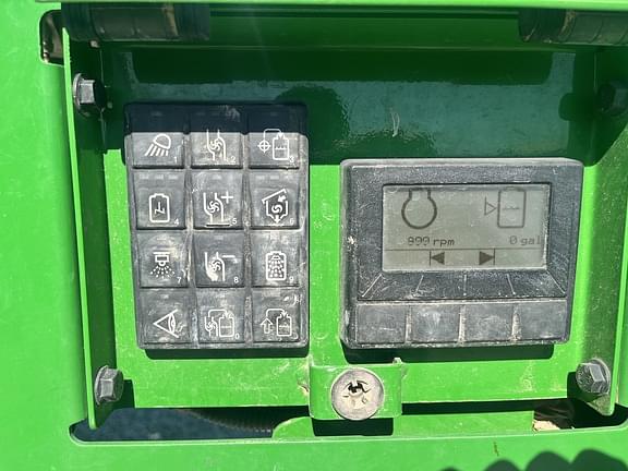 Image of John Deere R4038 equipment image 3