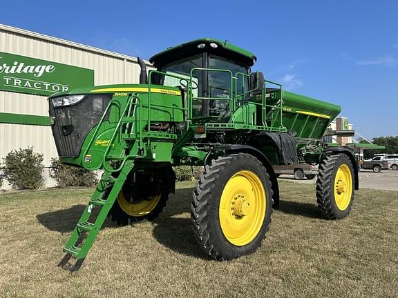 Image of John Deere R4038 equipment image 1