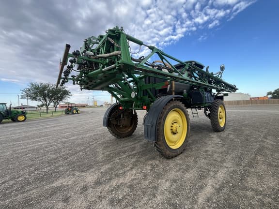 Image of John Deere R4038 equipment image 4