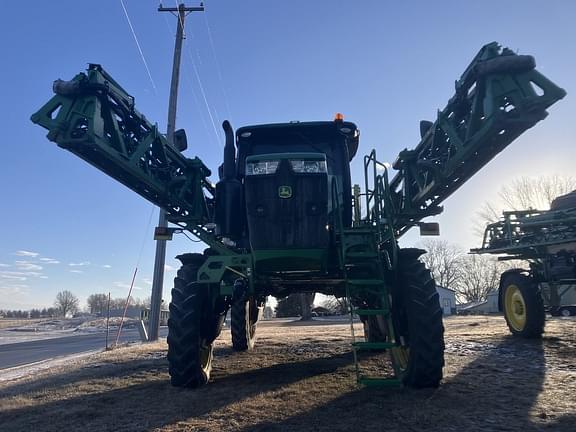 Image of John Deere R4038 equipment image 1