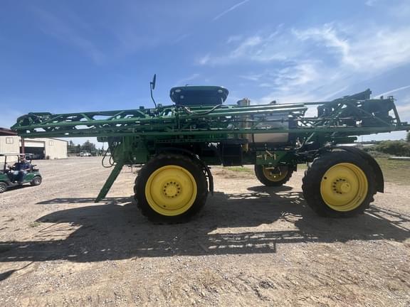 Image of John Deere R4038 equipment image 2