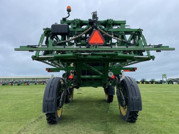 Image of John Deere R4038 equipment image 3