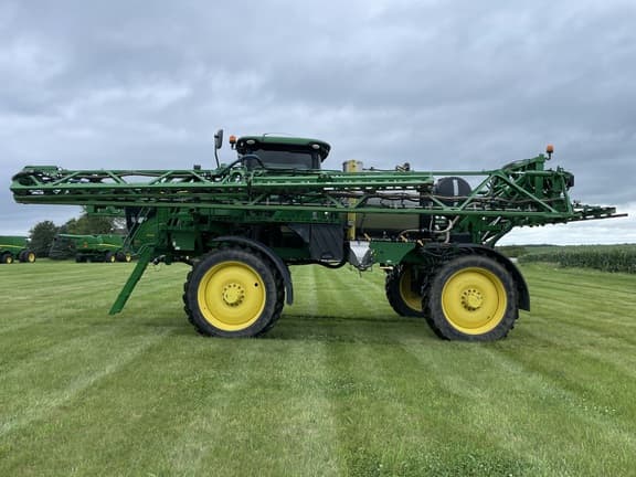 Image of John Deere R4038 equipment image 1