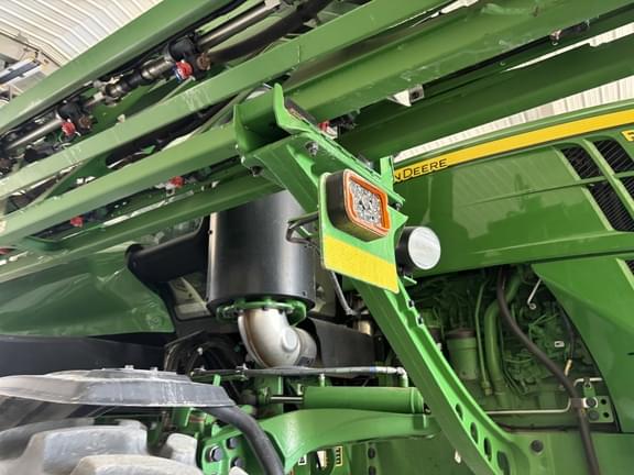 Image of John Deere R4038 equipment image 4