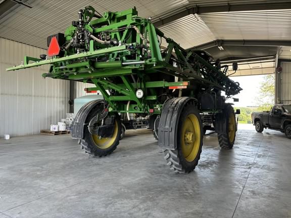 Image of John Deere R4038 equipment image 2