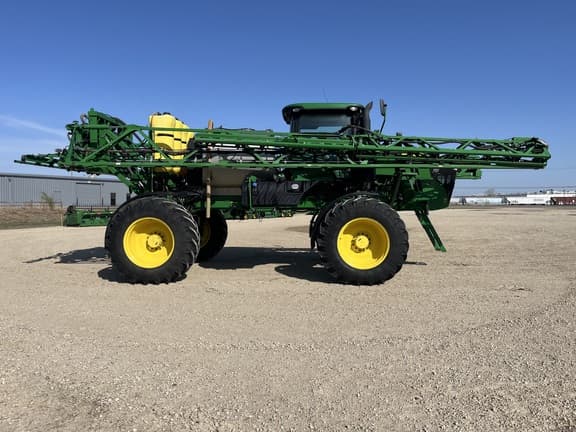 Image of John Deere R4038 equipment image 2