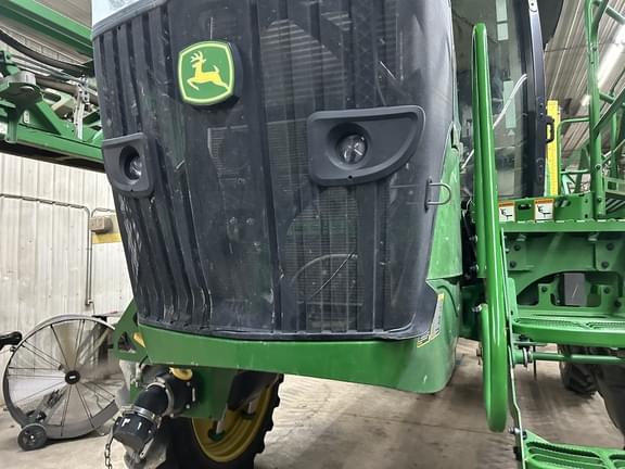 Image of John Deere R4038 equipment image 3