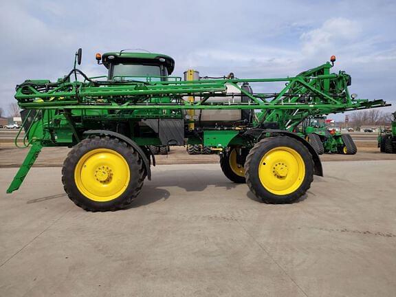 Image of John Deere R4038 equipment image 1