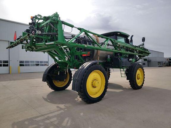 Image of John Deere R4038 equipment image 4