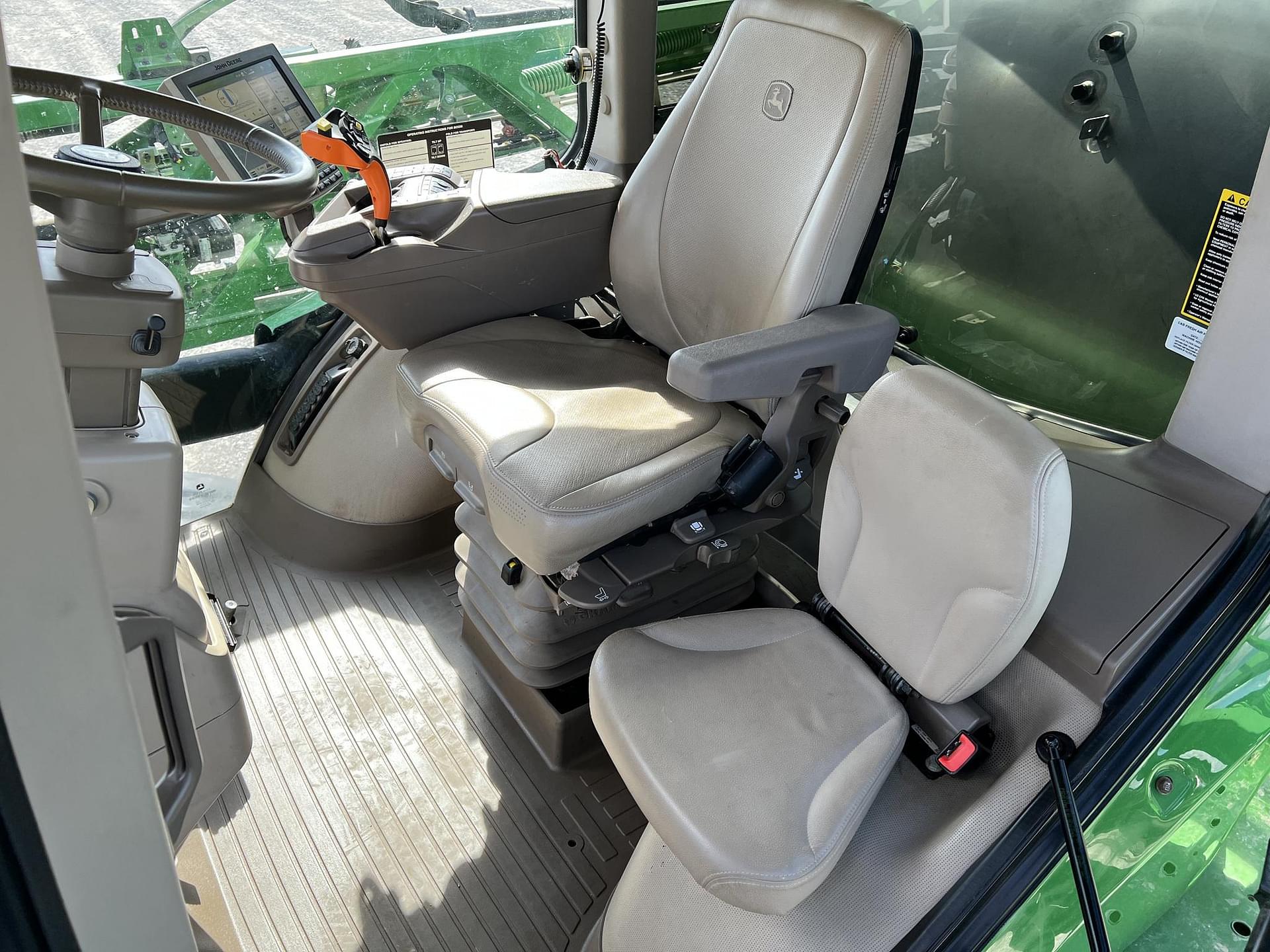 Main image John Deere R4038 8