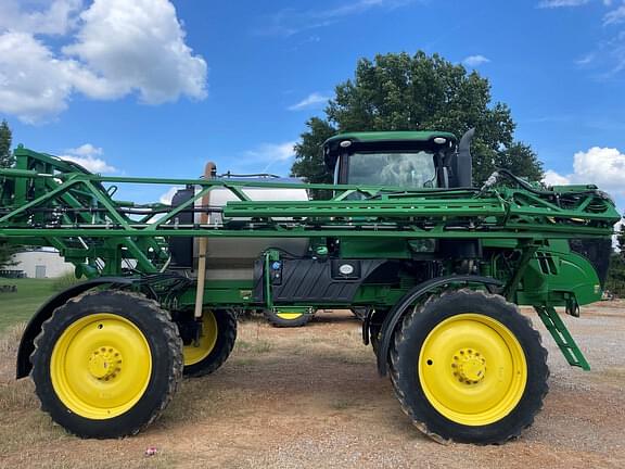 Image of John Deere R4038 equipment image 3