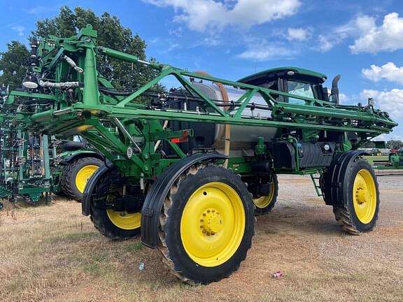 Image of John Deere R4038 equipment image 2