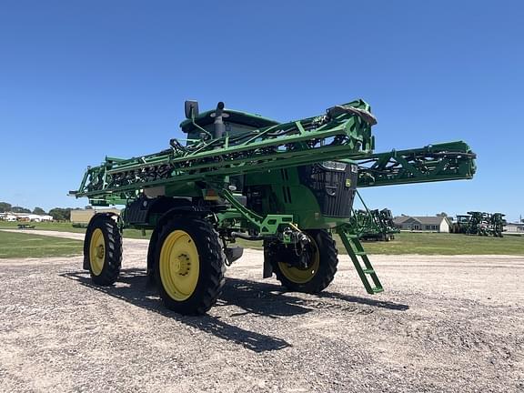 Image of John Deere R4038 equipment image 2