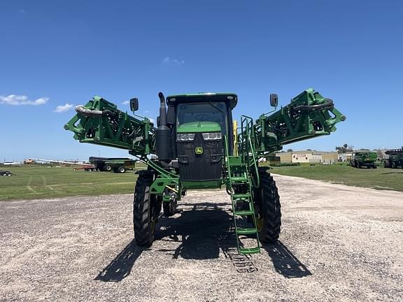 Image of John Deere R4038 equipment image 1
