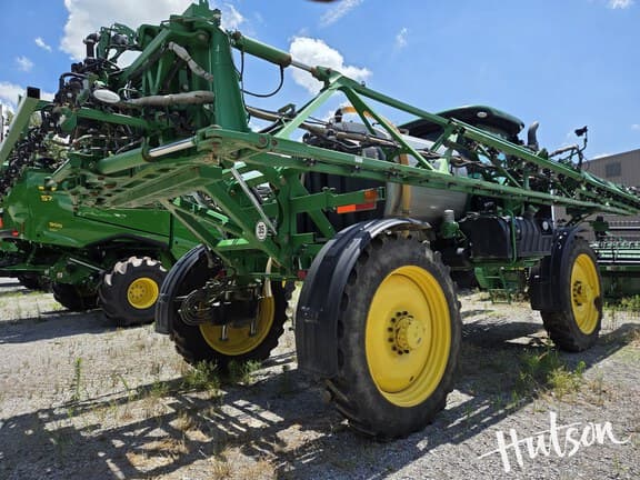 Image of John Deere R4038 equipment image 2