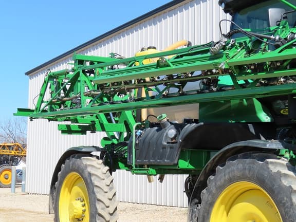 Image of John Deere R4038 equipment image 2