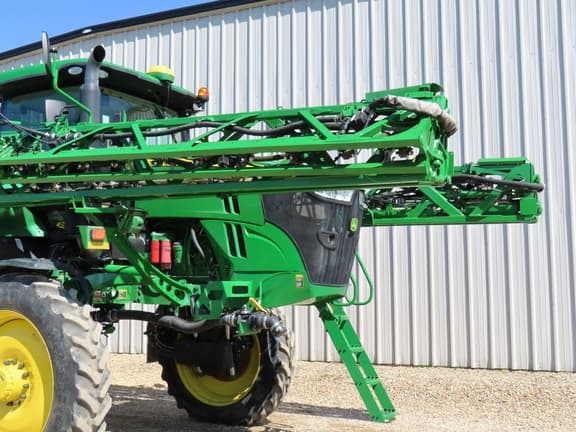 Image of John Deere R4038 equipment image 3