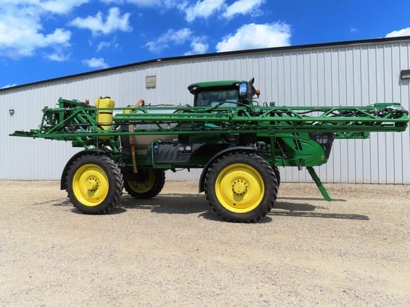 2020 John Deere R4038 Equipment Image0